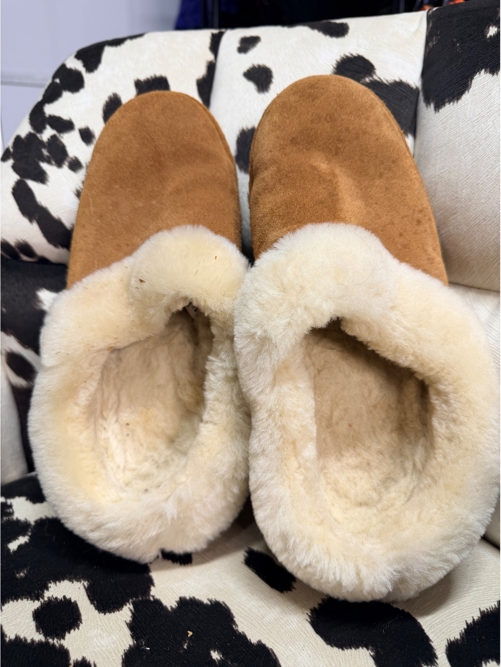 L.L.Bean Women's Medium Brown Shearling Slippers